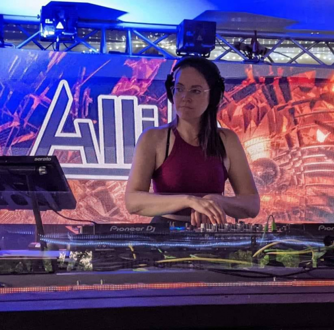 DJ Alli D